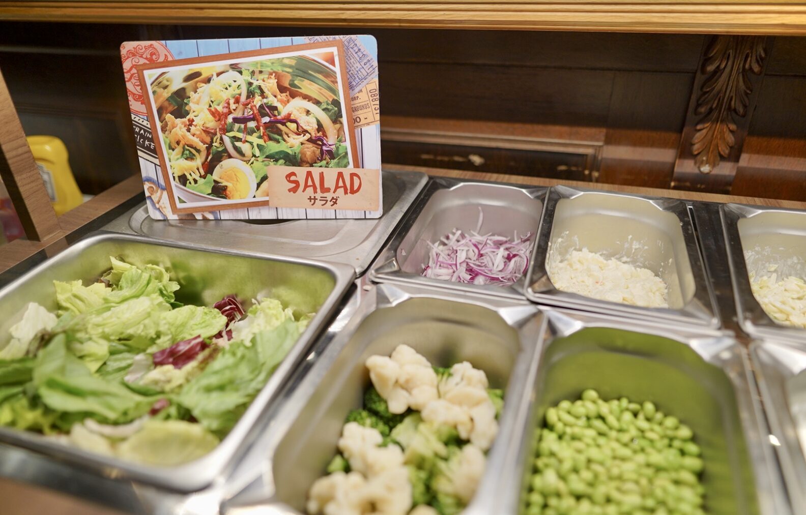A well-stocked salad bar. Daily fresh fruits are also available.