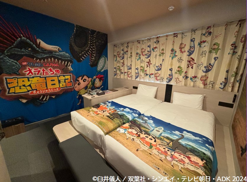 "Crayon Shin-chan: Our Dinosaur Diary" released today. Henn na Hotel "Crayon Shin-chan Room" now accepting reservations.