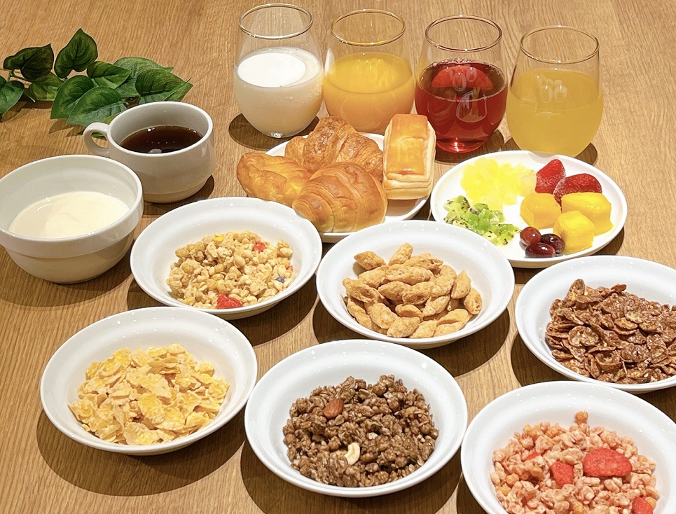 Health-conscious breakfast with a focus on balance