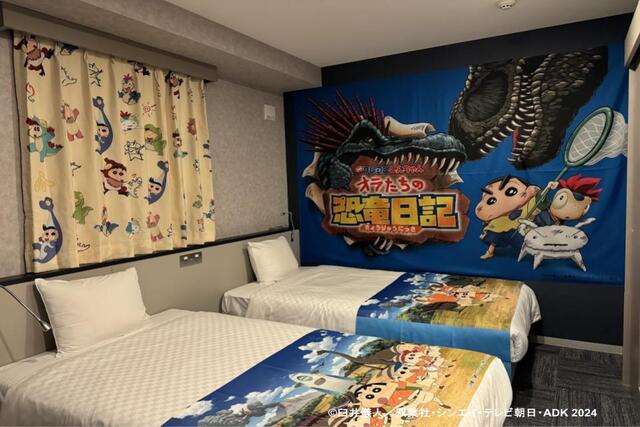 "Crayon Shin-chan: Our Dinosaur Diary" released today. Henn na Hotel "Crayon Shin-chan Room" now accepting reservations.