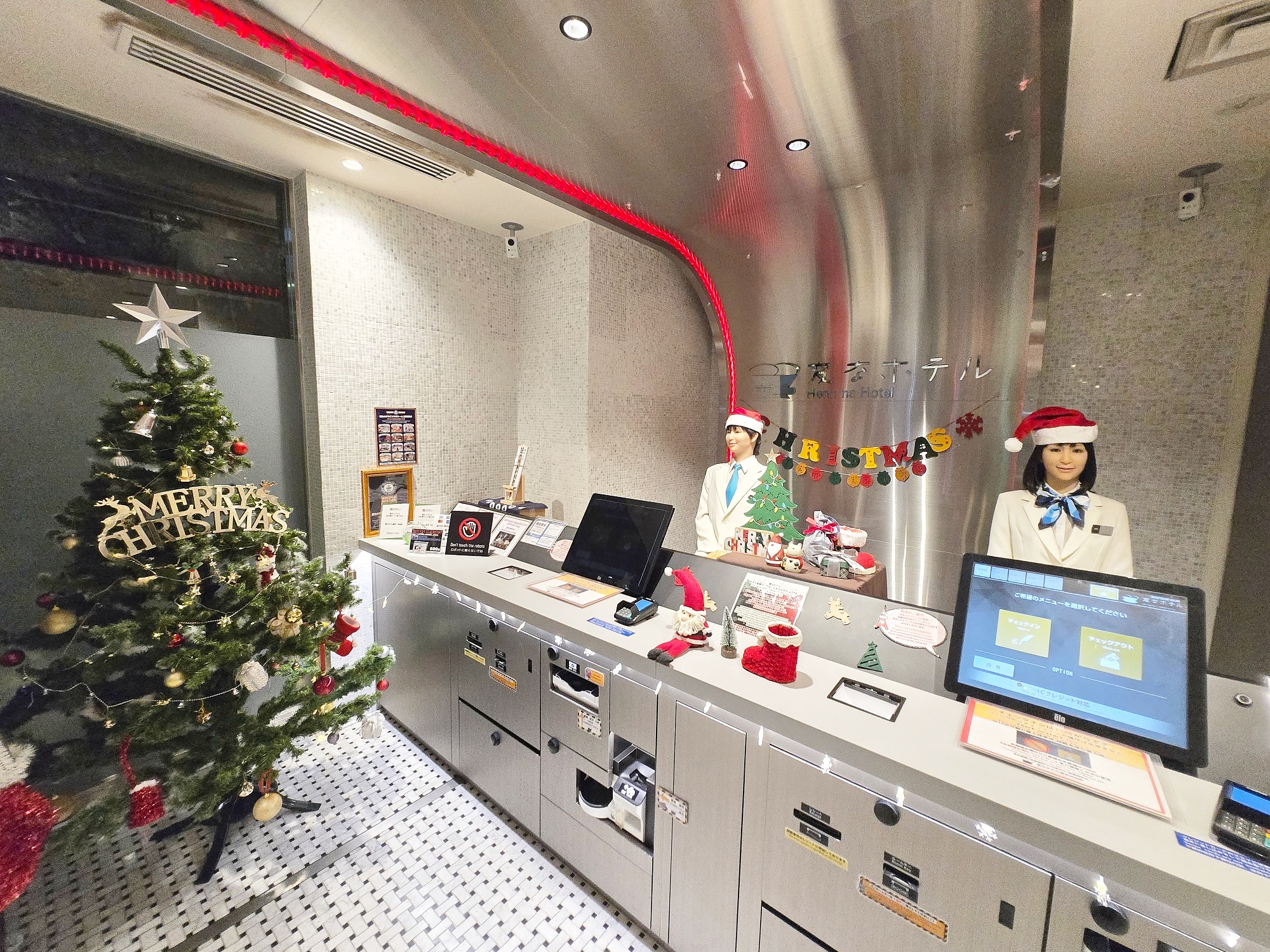 🎄Christmas decorations have been put up🎅