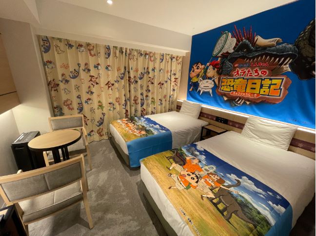 "Crayon Shin-chan: Our Dinosaur Diary" x Henn na Hotel "Crayon Shin-chan Room" Guest Room Release!