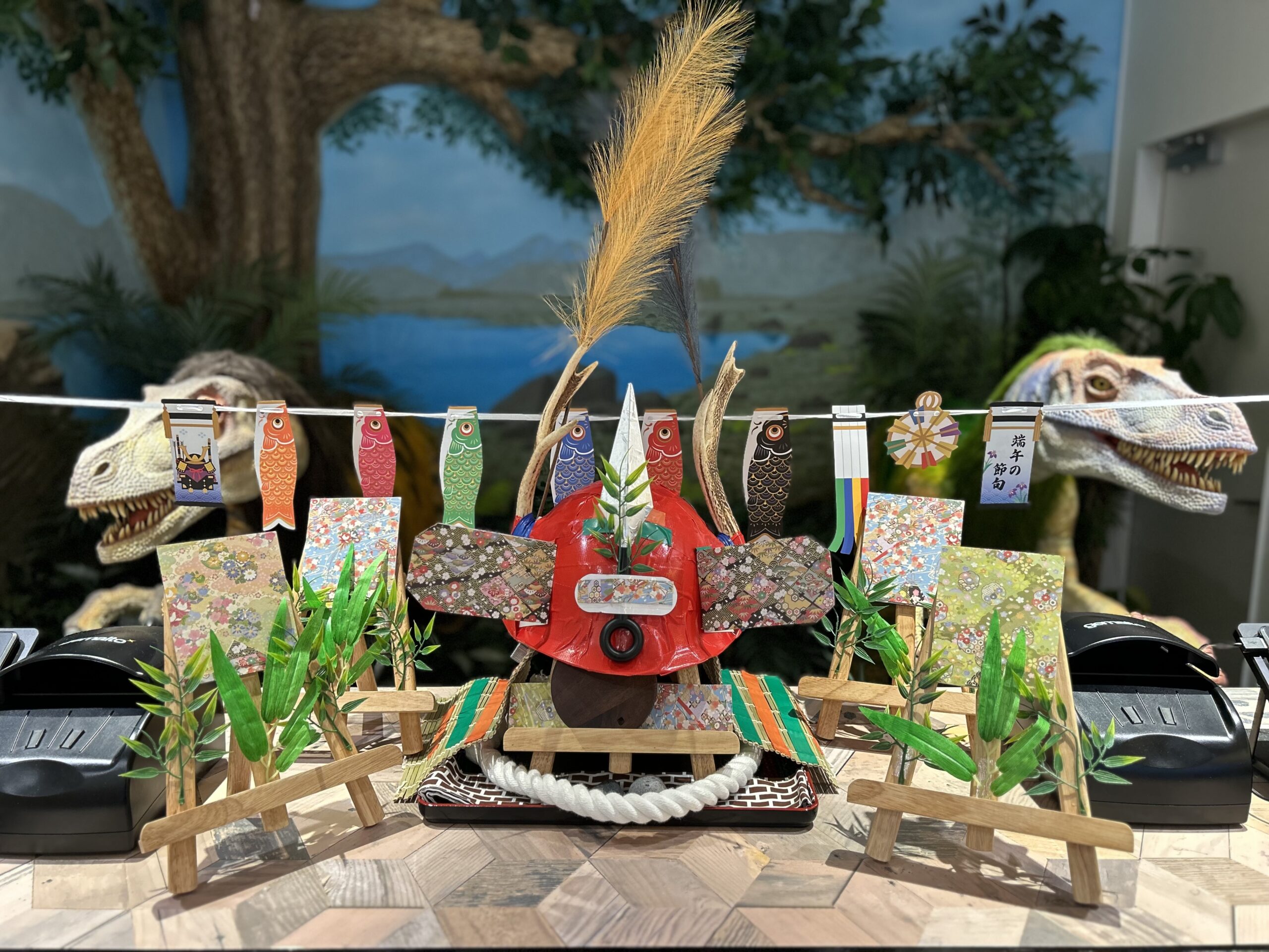 The front desk decorations have been updated for Children's Day 🎏