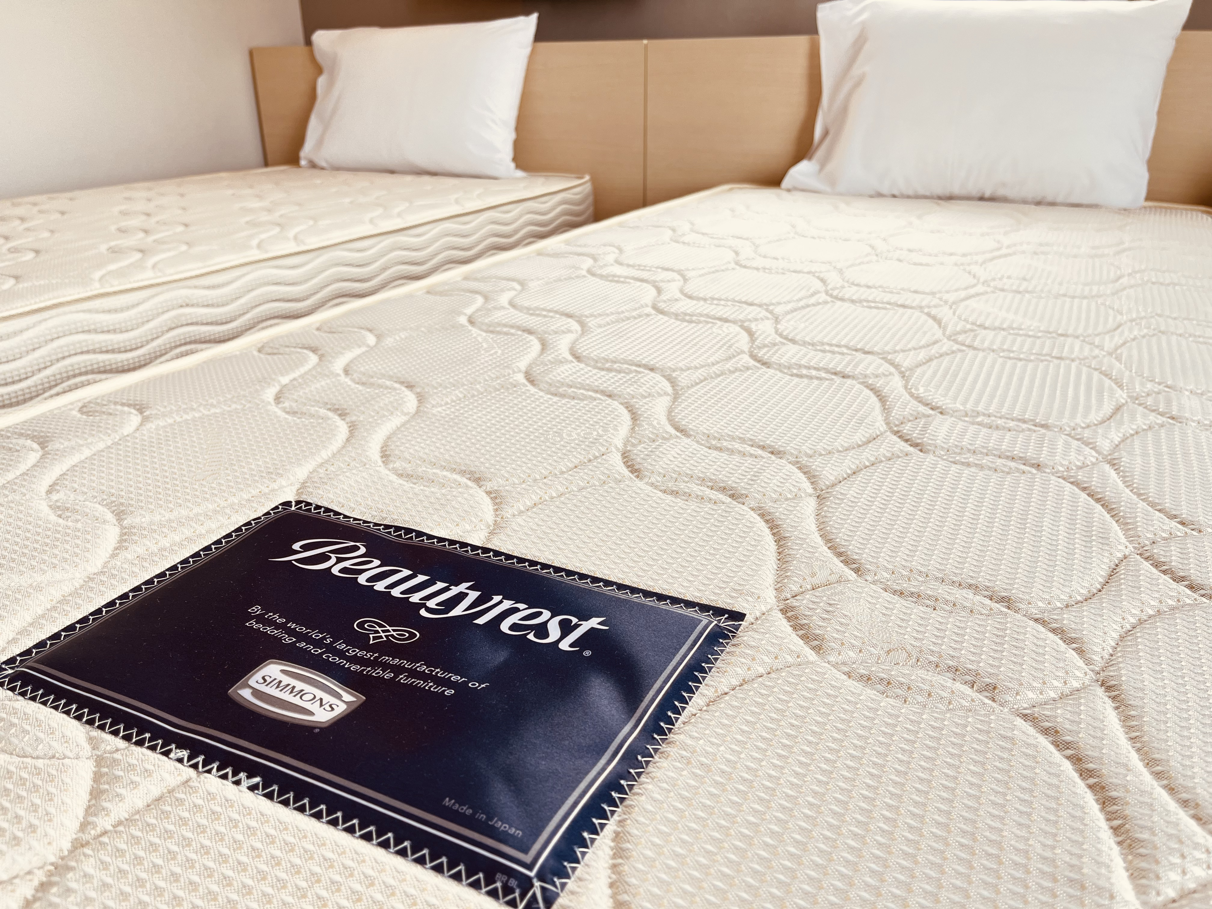 Henn na Hotel Simmons Mattress Introduction