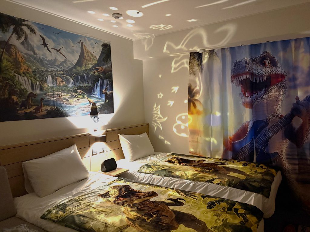 Henn na Hotel Seoul Myeongdong "Dinosaur Room" Released