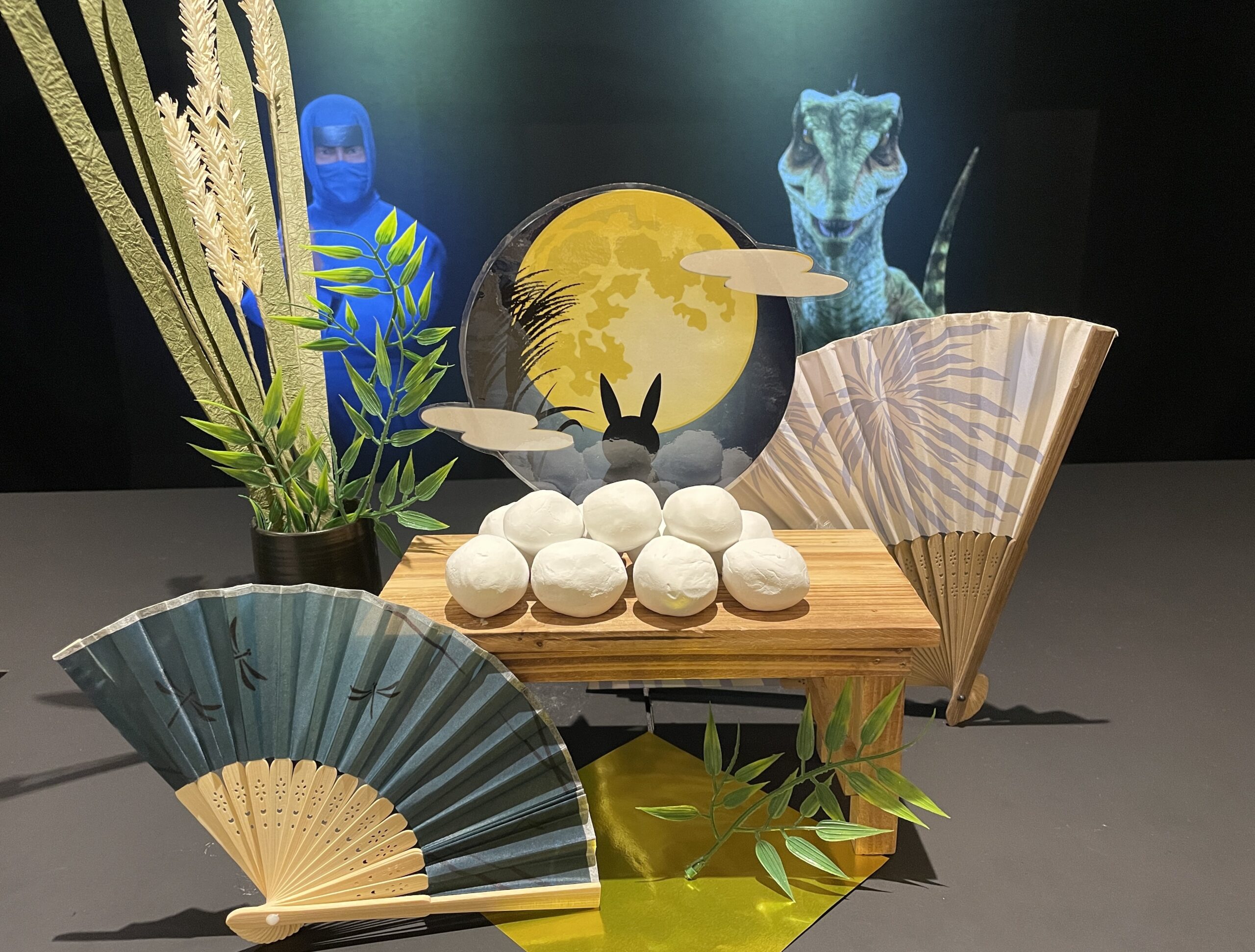 달맞이 장식의 프론트에🐇🌝