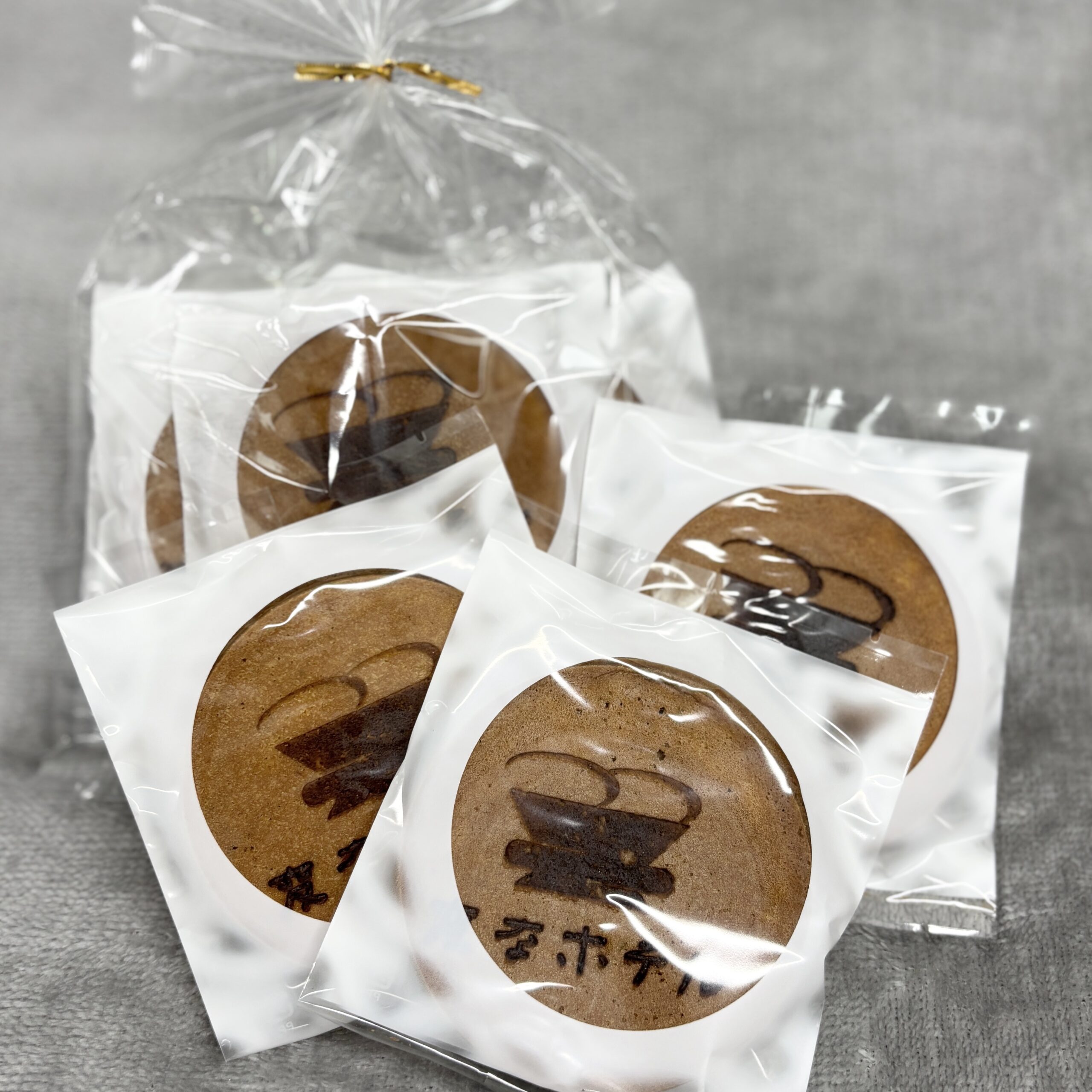 「海茵娜飯店原創仙貝」發售