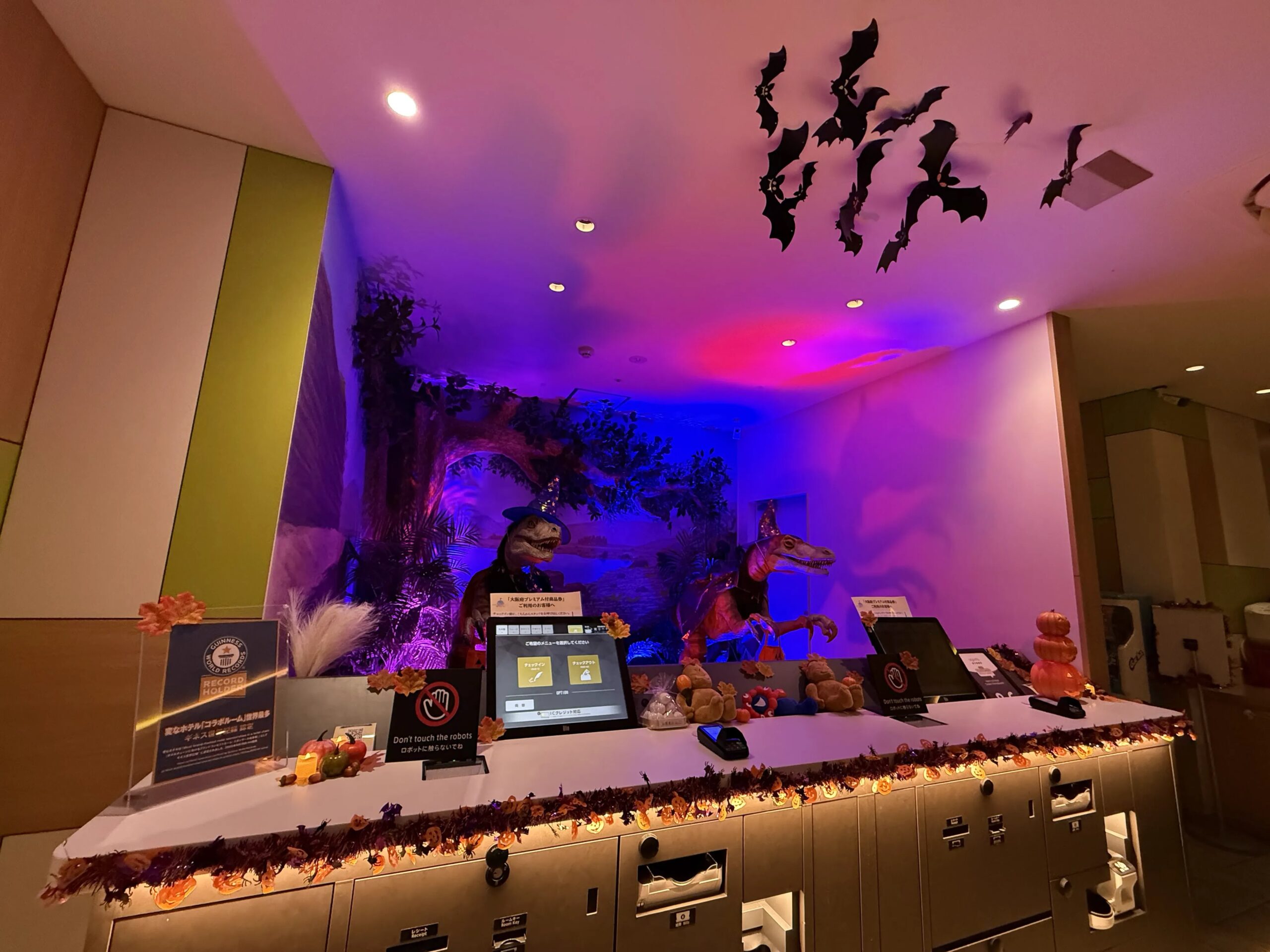 櫃台已換成【萬聖節】裝飾！👻🎃